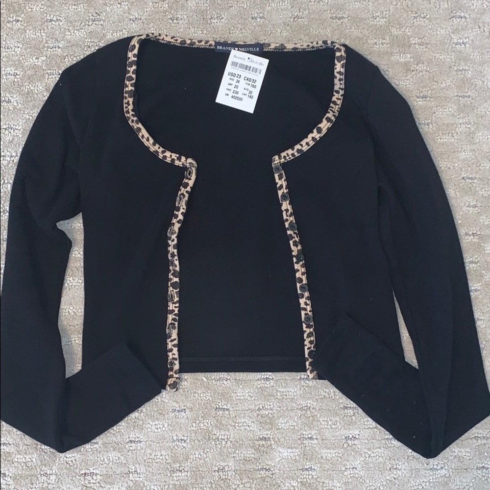 A brandy Melville Long sleeves shirt